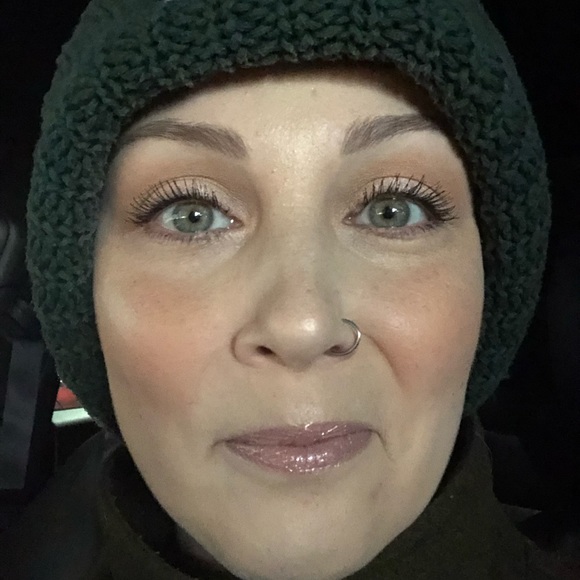 Meet your Posher, Tracy - Picture 1 of 1